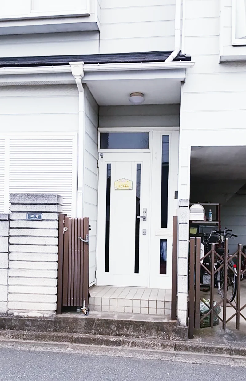 サロン外観・店内
